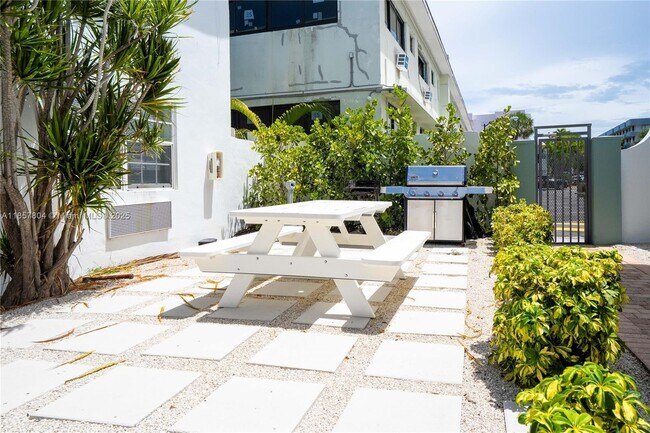Foto del edificio - 320 84th St