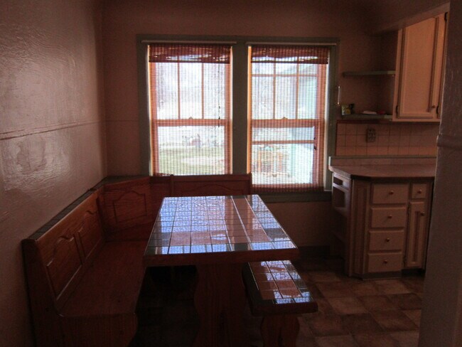 Foto del edificio - 4005 Shasta Way - Garbage and Sewer Included