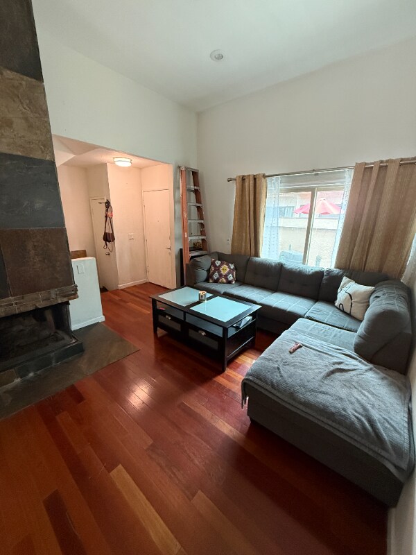 Foto del edificio - 27609 Nugget Dr