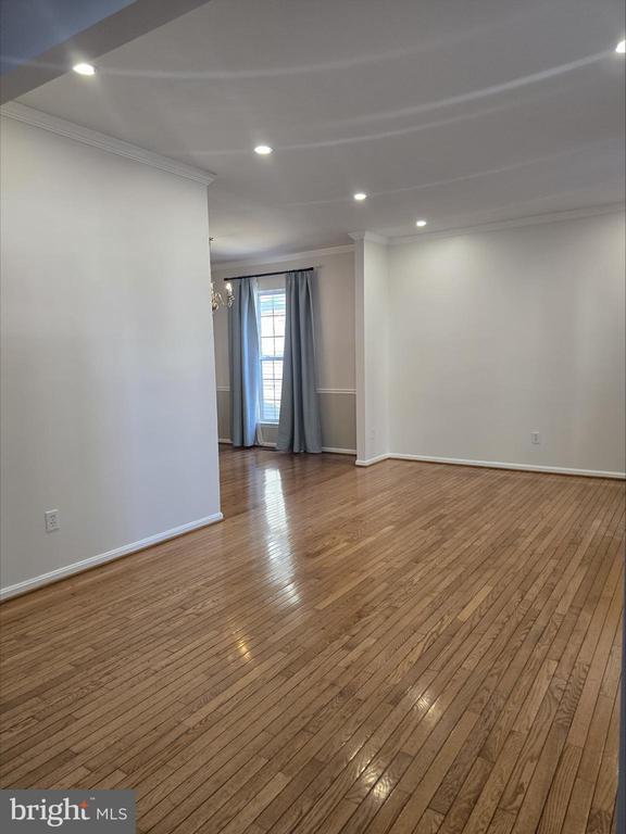 Foto del edificio - 20323 Swallow Point Rd