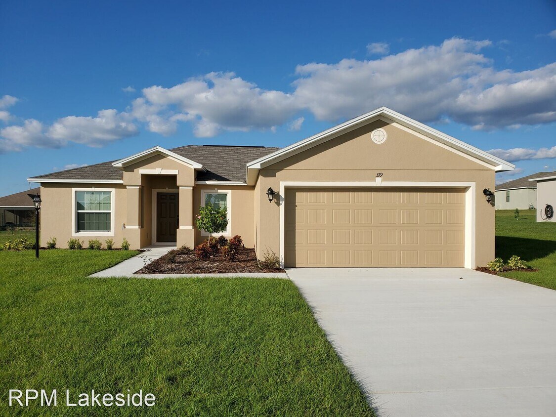 Foto principal - 3 br, 2 bath House - 319 Dinner Lake Ct