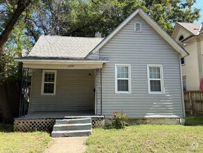 Building Photo - 1014 S Topeka St