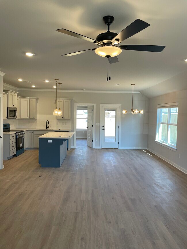 Foto del edificio - 1110 Maclaren Ave