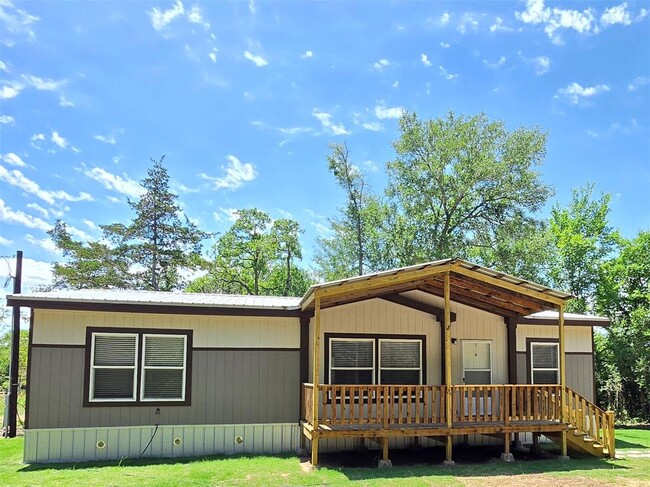 Building Photo - 1555 US-90