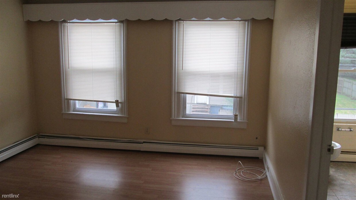 Building Photo - 91 Adeline St
