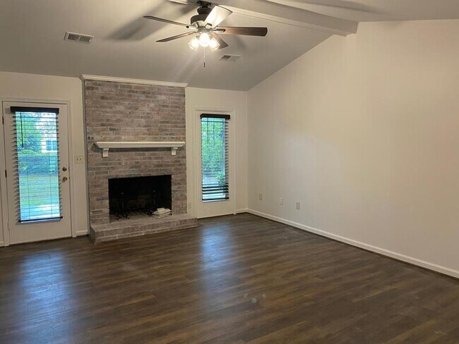 Photo - 201 Belcross Dr House