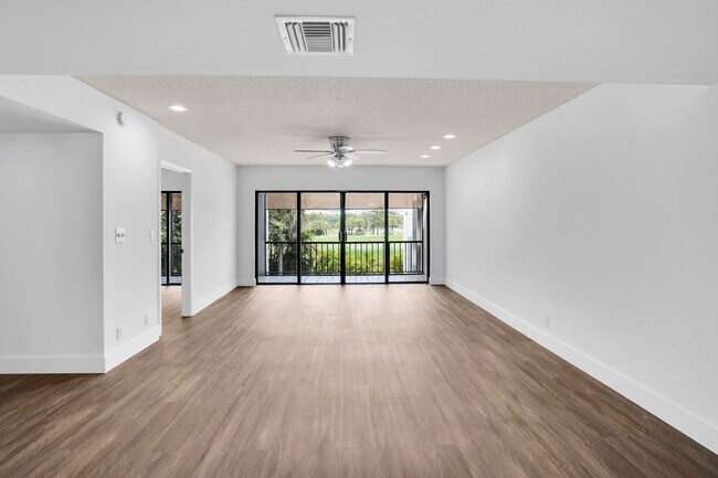 Building Photo - 1701 Presidential Way