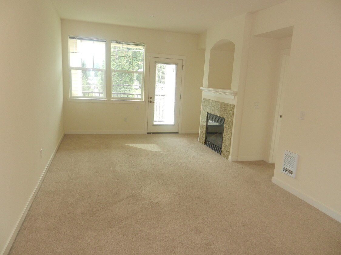 Living Room - 15 164th St SW