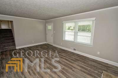 Foto del edificio - 1845 Lake Lucerne Rd SW