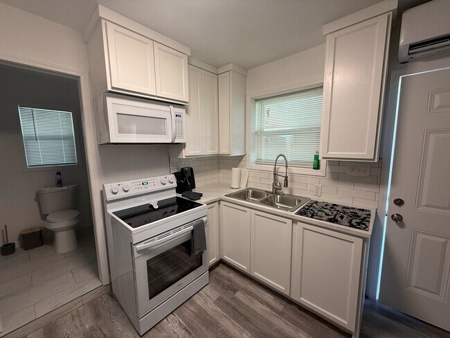 Foto del edificio - 420 E 47th St