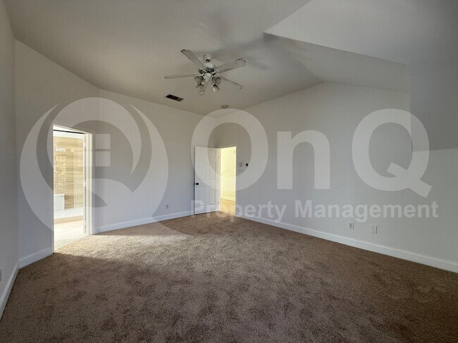 Foto del edificio - 2254 Ash Grove Way