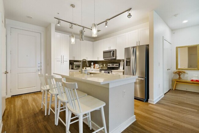 Foto del edificio - 1900 Barton Springs Rd