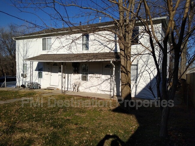 Building Photo - 9408 E 23rd St S