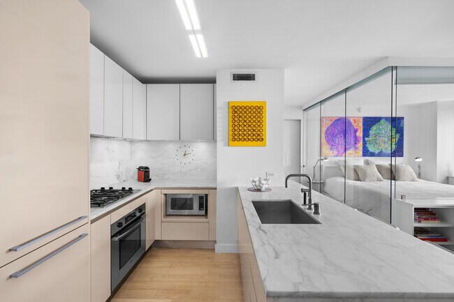 Photo - 322 W 57th St Apartment