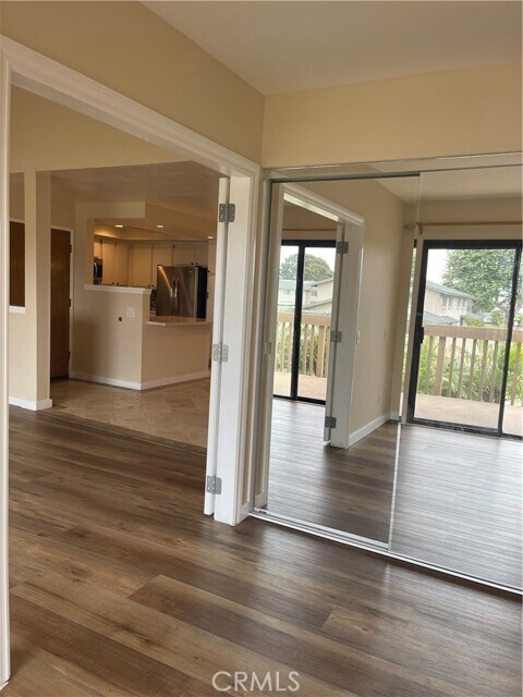 Foto del edificio - 4791 Lago Dr