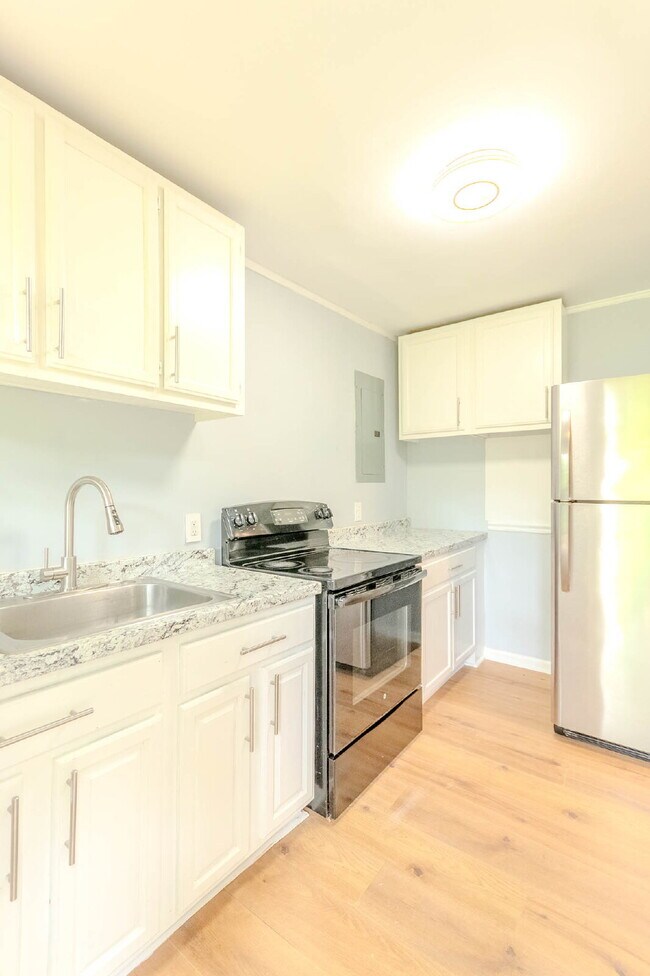 Foto del edificio - Fantastic 2 Bed, 1 Bath.  Walk to MTSU!