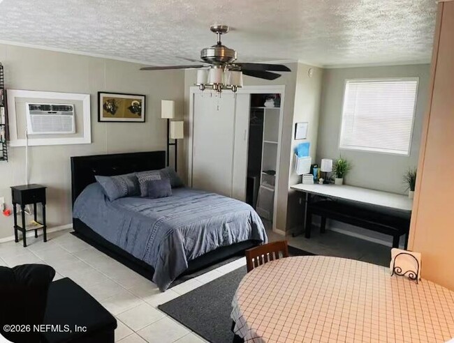 Foto del edificio - 4808 Lawnview St