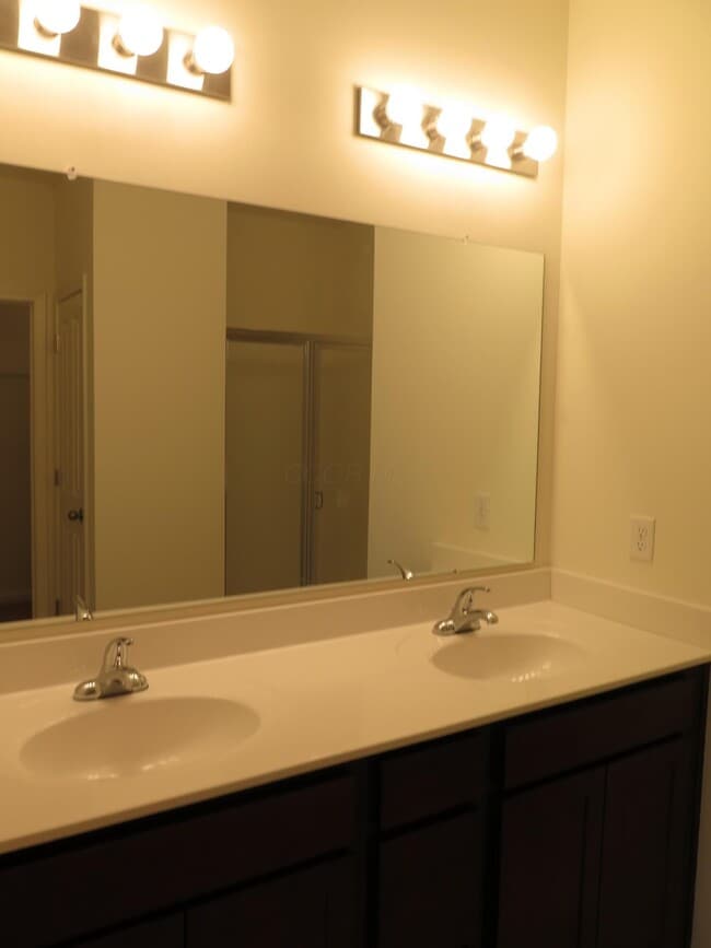 Foto del edificio - 541 Wintergreen Wy