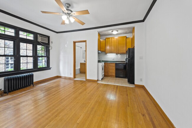 Foto del edificio - 1127 W Farwell Ave