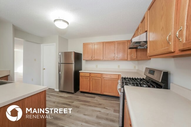 Building Photo - 12428 Looking Glass Way