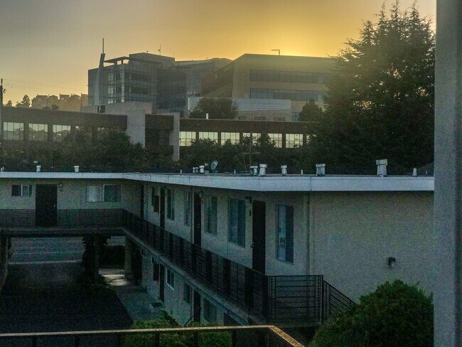 Foto del edificio - 20157 Wisteria St