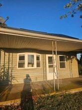Building Photo - 178 Church St