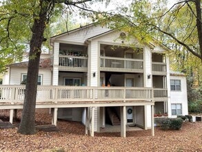 Building Photo - 1001 Churchill Downs Ct