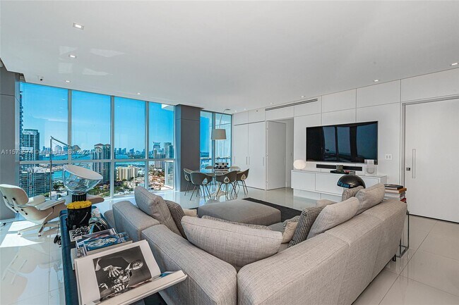 Foto del edificio - 50 South Pointe Dr