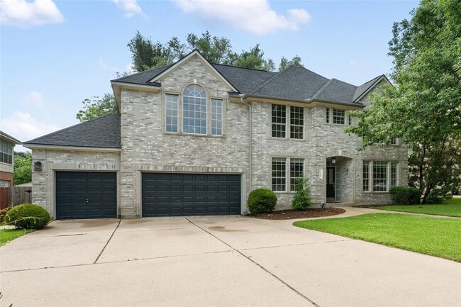 Building Photo - 2045 St Andrews Dr