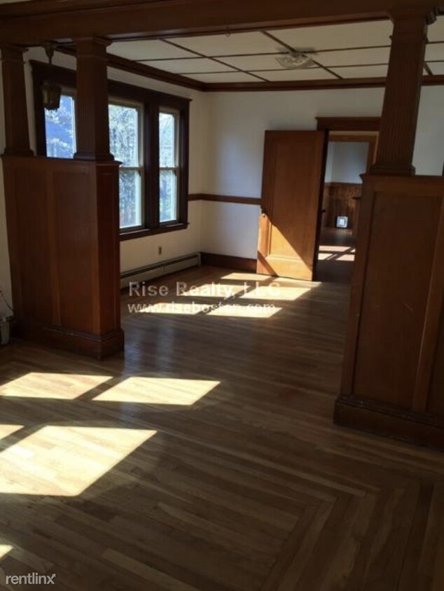 Primary Photo - 2 br, 1 bath Duplex - 90 W Walnut Park # 1