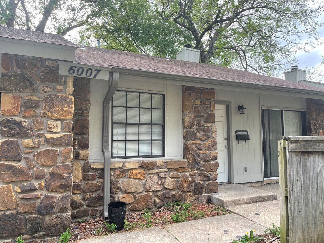 Front of unit - The Quincy Duplex'