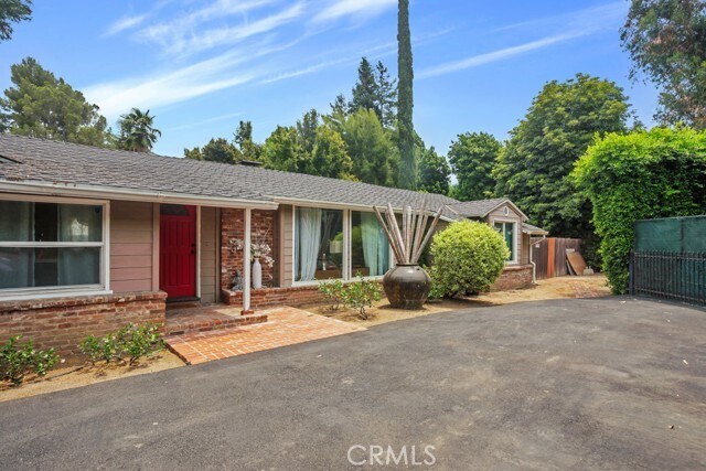 Building Photo - 3442 Laurel Canyon Blvd