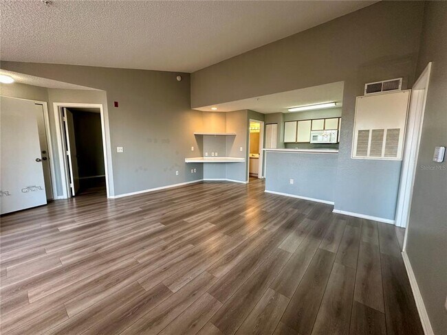 Building Photo - 2218 Grand Cayman Ct