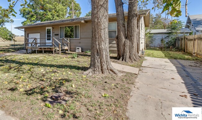 Building Photo - 2 bedroom 1 bath home