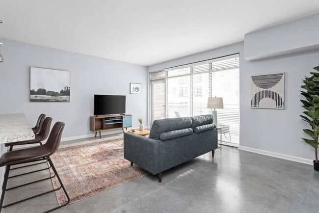 Foto del edificio - 421 E Market St