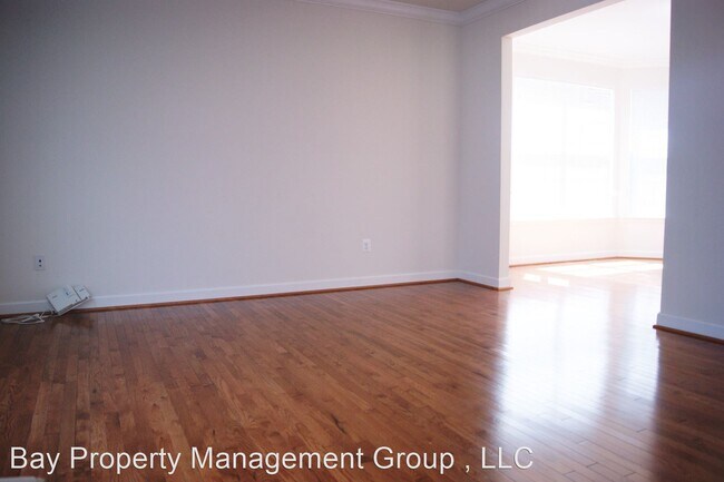 Building Photo - 5 br, 3.5 bath House - 8700 Weitz Manor Lane