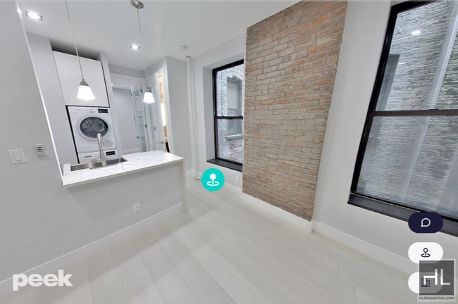 Building Photo - East 18th Street