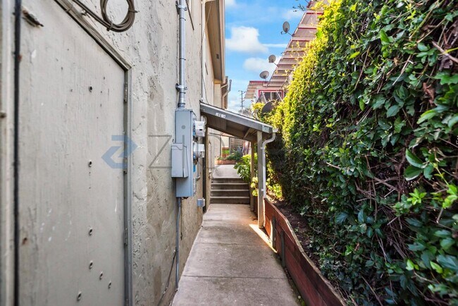 Foto del edificio - 6000 Bayview Ave