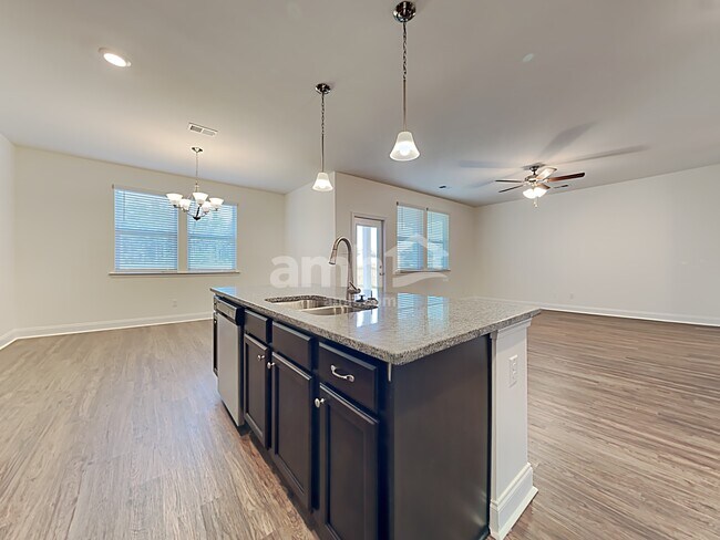 Building Photo - 320 Azore Way
