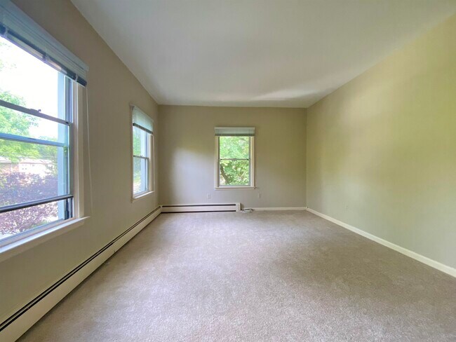 Foto del edificio - 228 Tenafly Rd