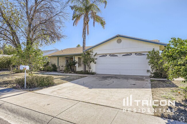 Building Photo - 4809 W Cochise Dr