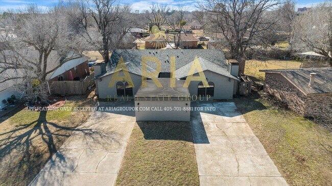 Foto del edificio - TOUR NOW for ESTIMATED MOVE IN BY 6/9/25! ...