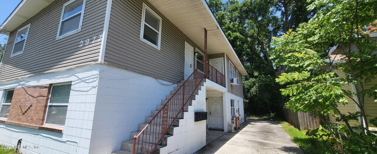 Foto principal - 2977 Collier Ave