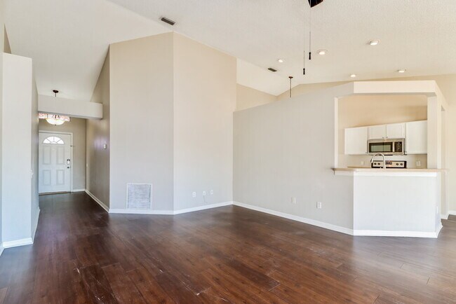 Building Photo - 11351 Calgary Cir
