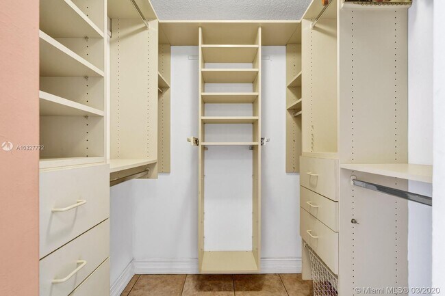 Building Photo - 1775 Washington Ave