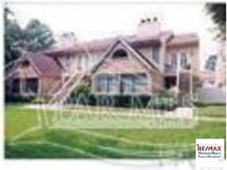 Building Photo - 5001 Grande Dr