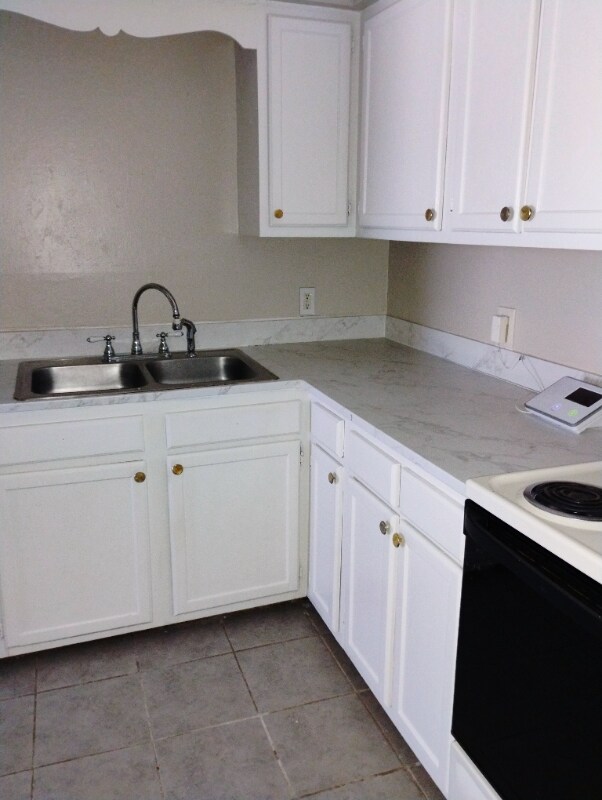 Photo - 1714 Cedar Lake Dr Apartment