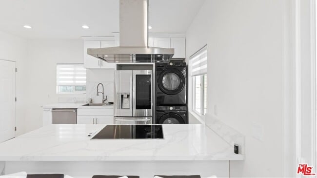 Foto del edificio - 21727 Planewood Dr