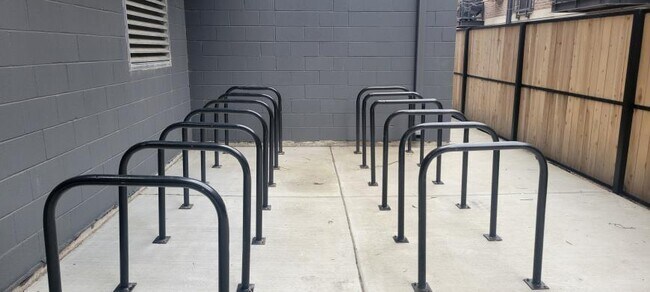 Foto del edificio - 1 bedroom in Chicago IL 60612