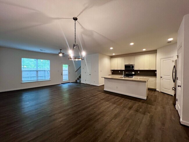 Foto del edificio - 2542 Fieldsway Dr